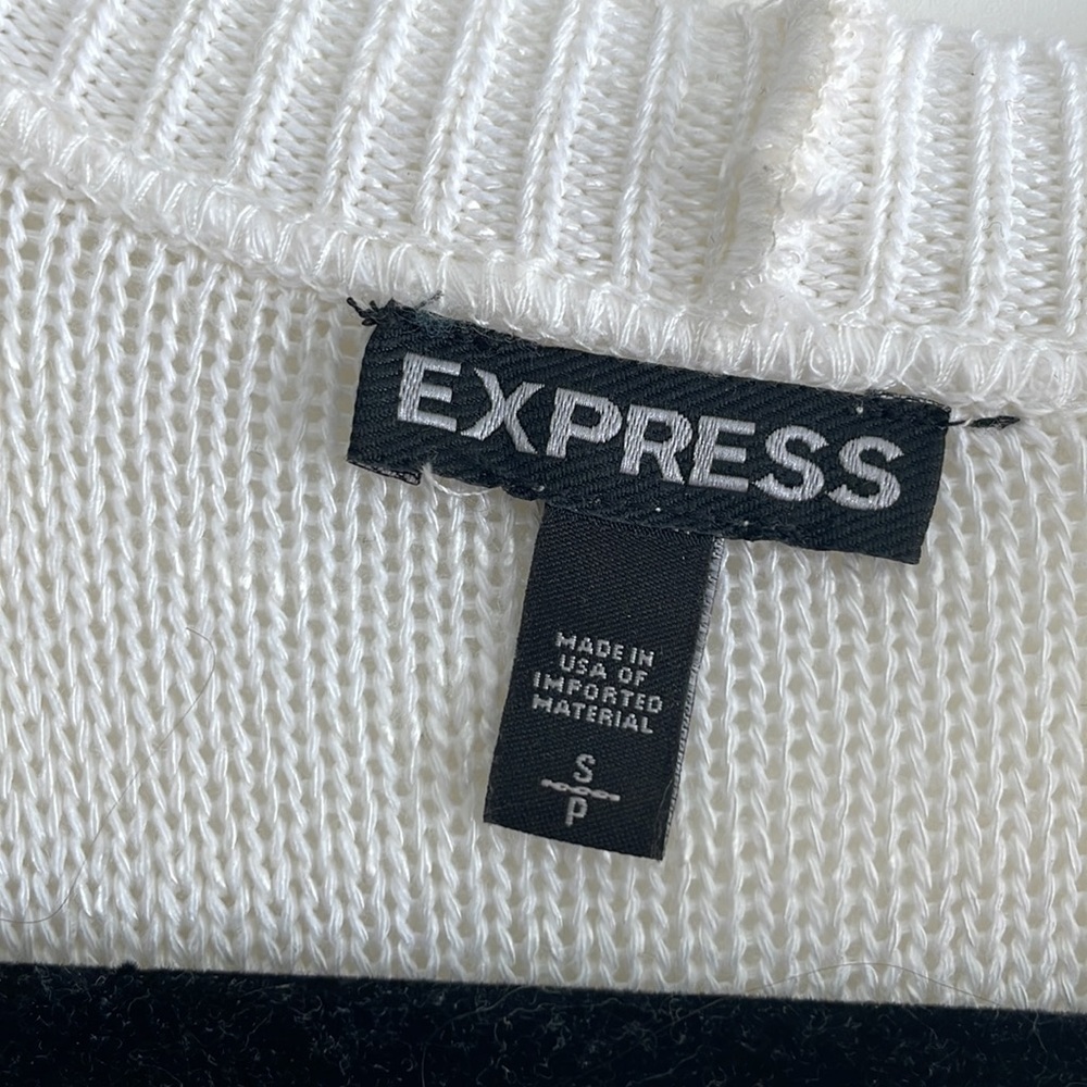 White Sweater - Picture 4 of 4